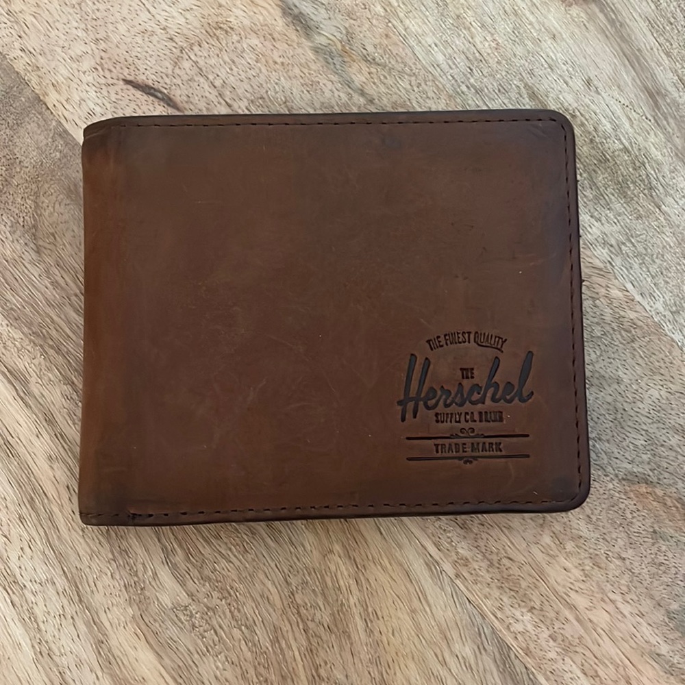 Mens NWOT Herschel wallet